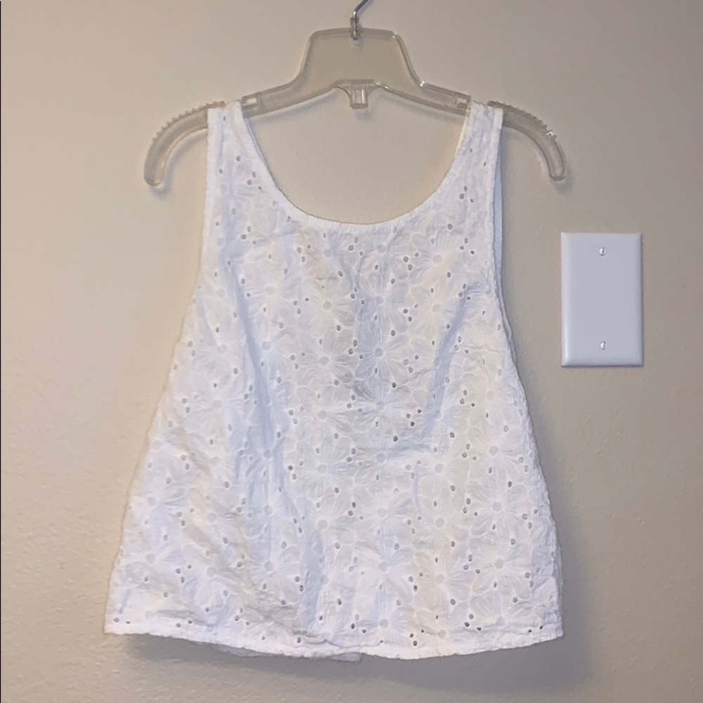 SUPER CUTE RARE EYELET BRANDY MEVILLE TOP